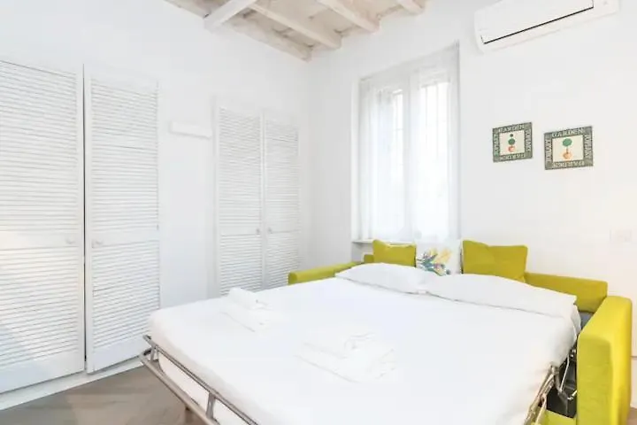 Apartment Alzaia Green Room Milan