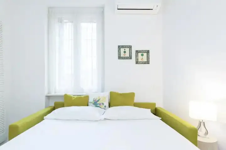 Alzaia Green Room Milano 0*,